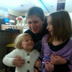 Meet your Posher, Sonya